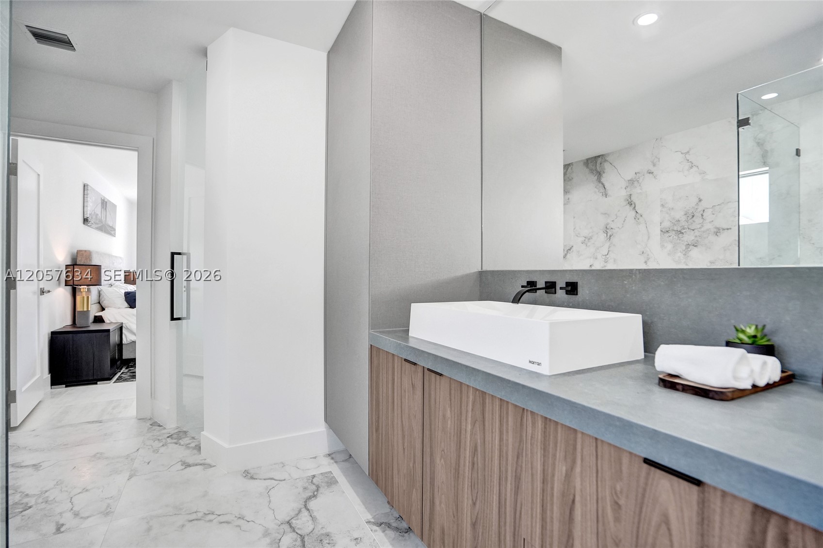 3010 NE 46th St Fort Lauderdale, FL 33308
