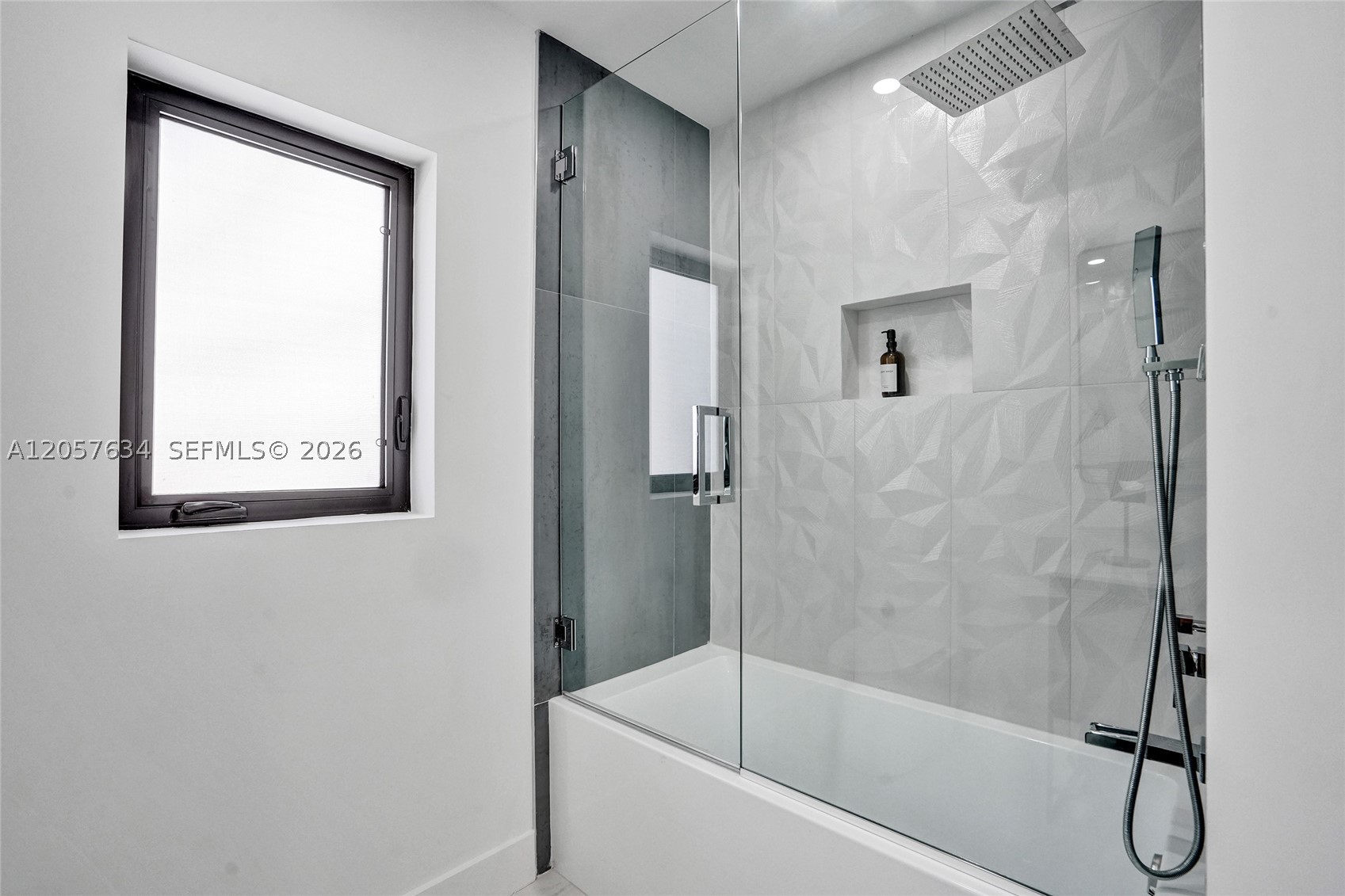 3010 NE 46th St Fort Lauderdale, FL 33308