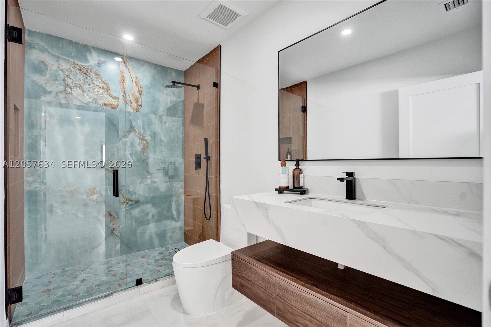 3010 NE 46th St Fort Lauderdale, FL 33308