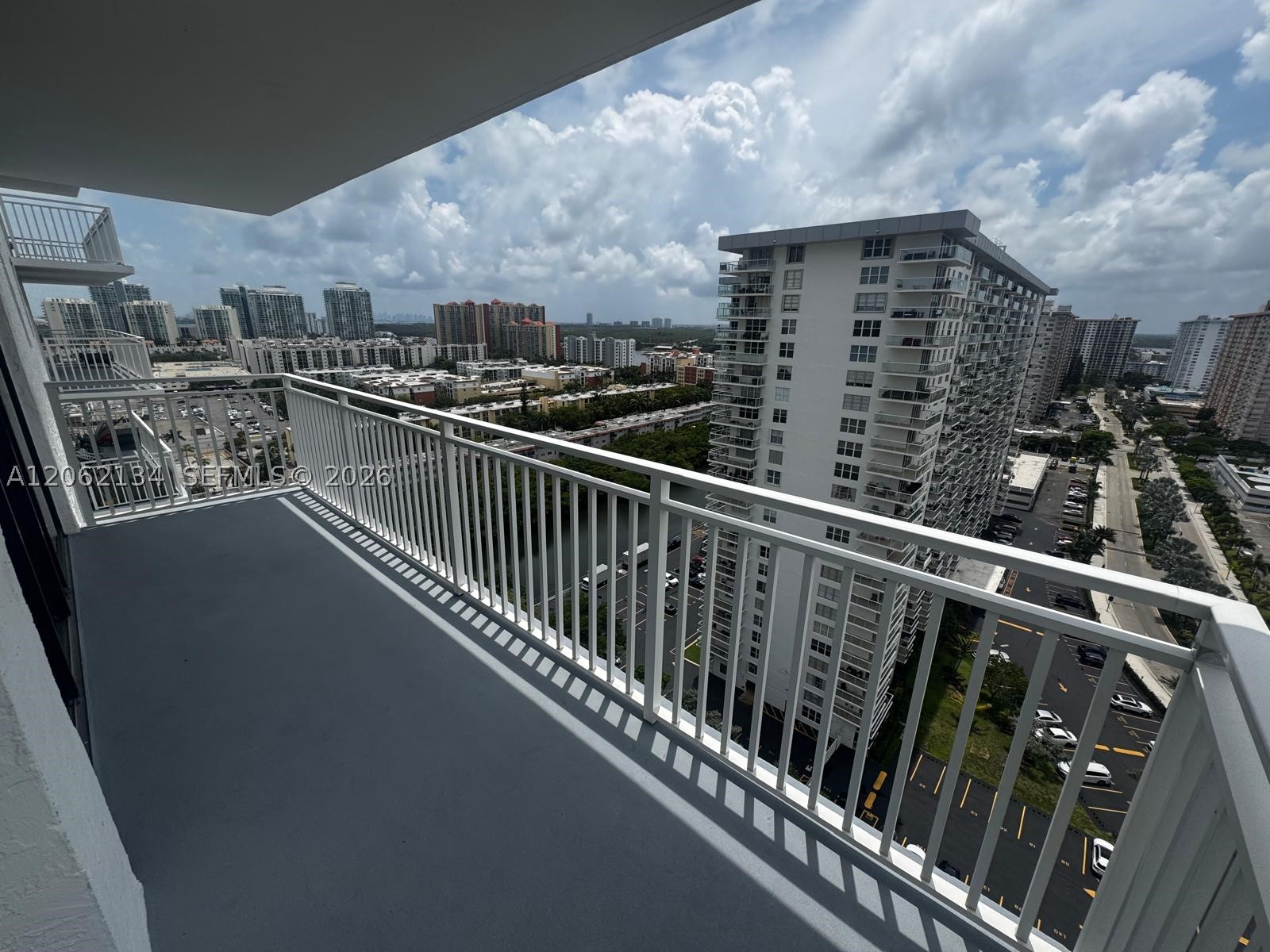 image Winston Towers 60019