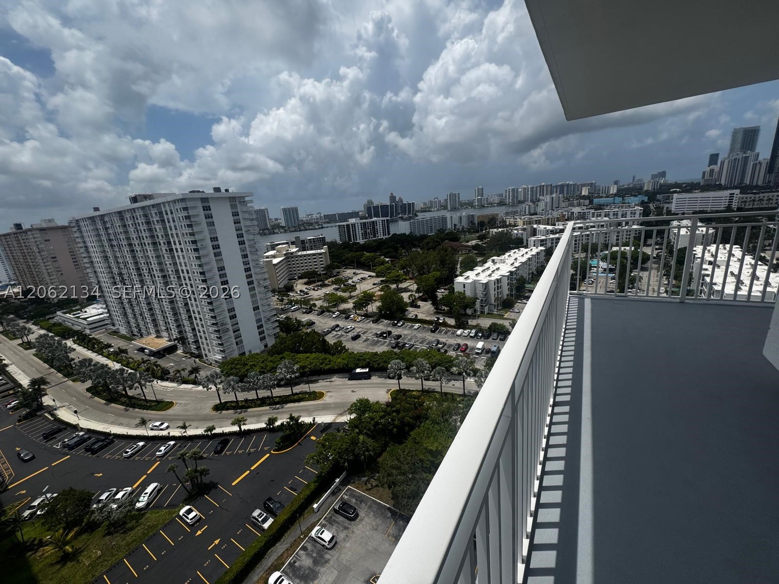 image Winston Towers 60020