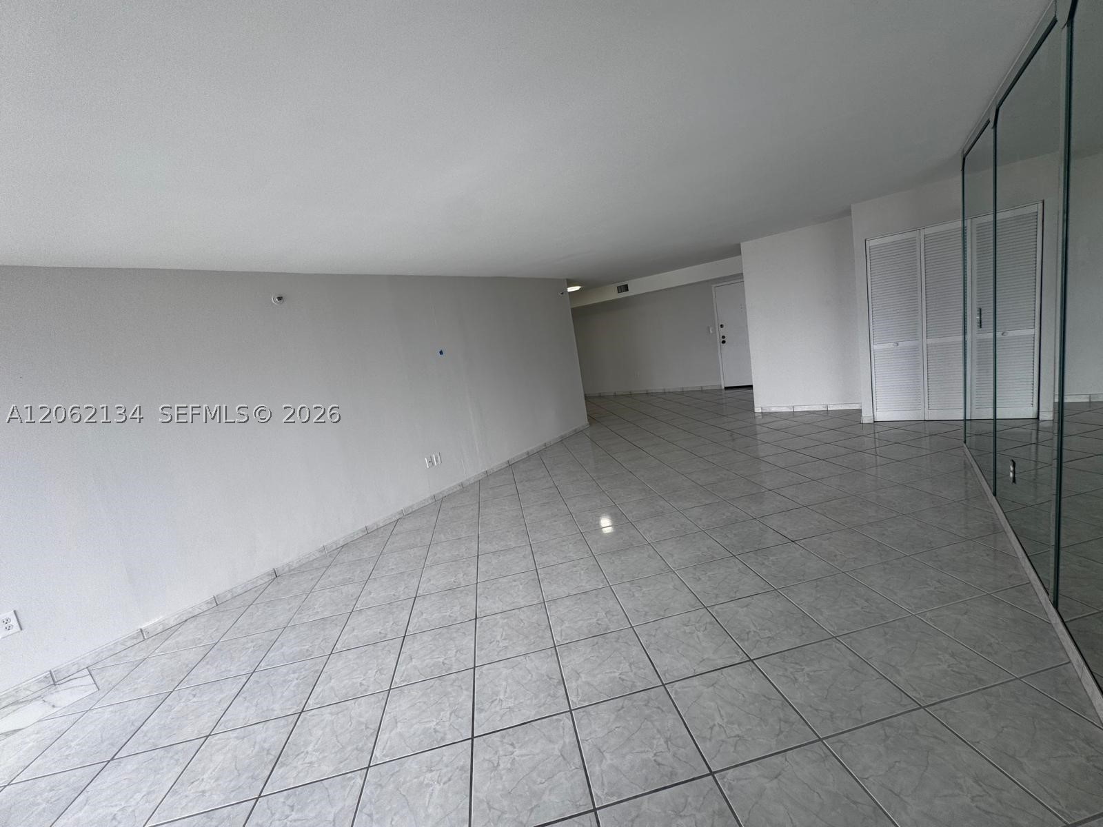 image Winston Towers 6007