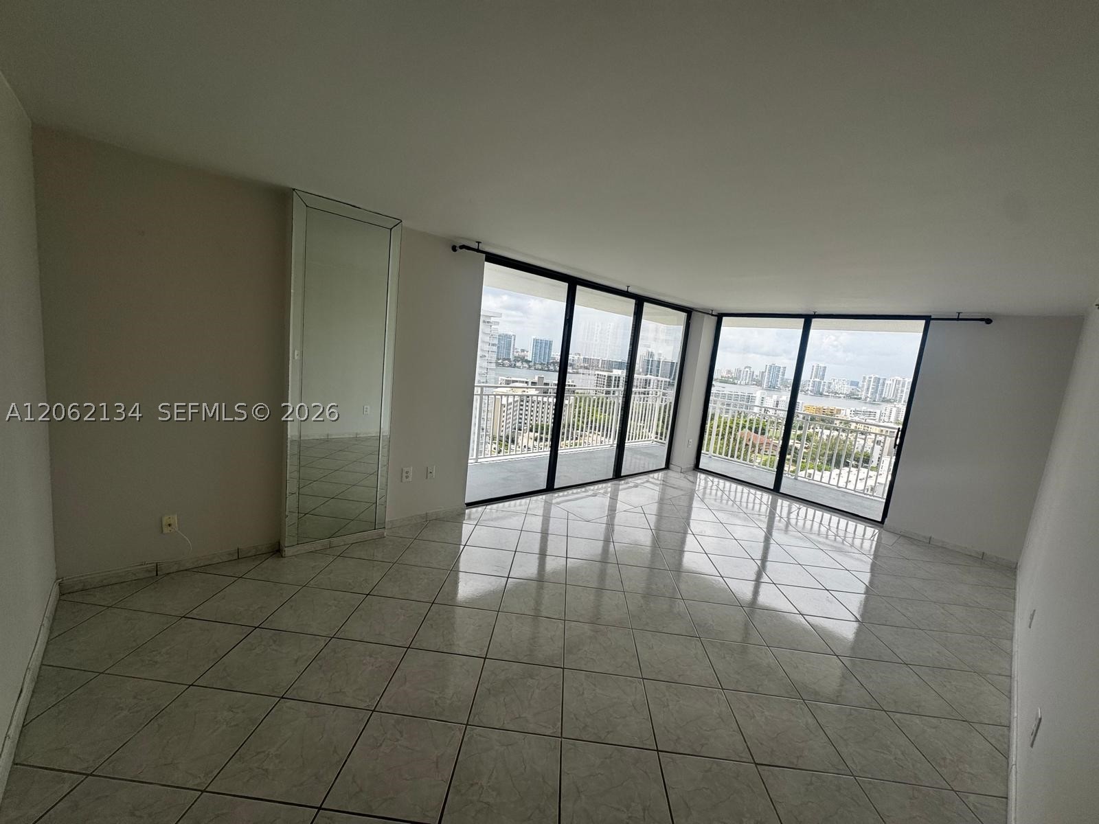 image Winston Towers 6008