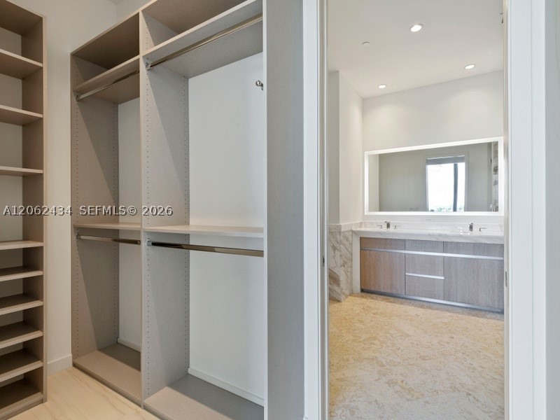2811 S Bayshore Dr #5C Coconut Grove, FL 33133