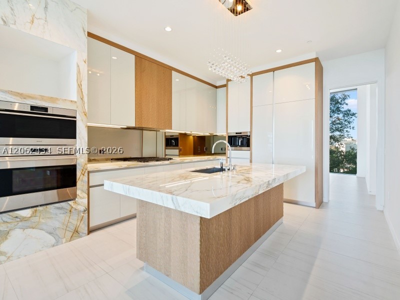 2811 S Bayshore Dr #5C Coconut Grove, FL 33133