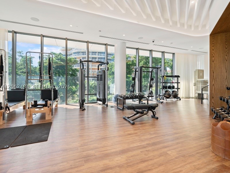 2811 S Bayshore Dr #5C Coconut Grove, FL 33133