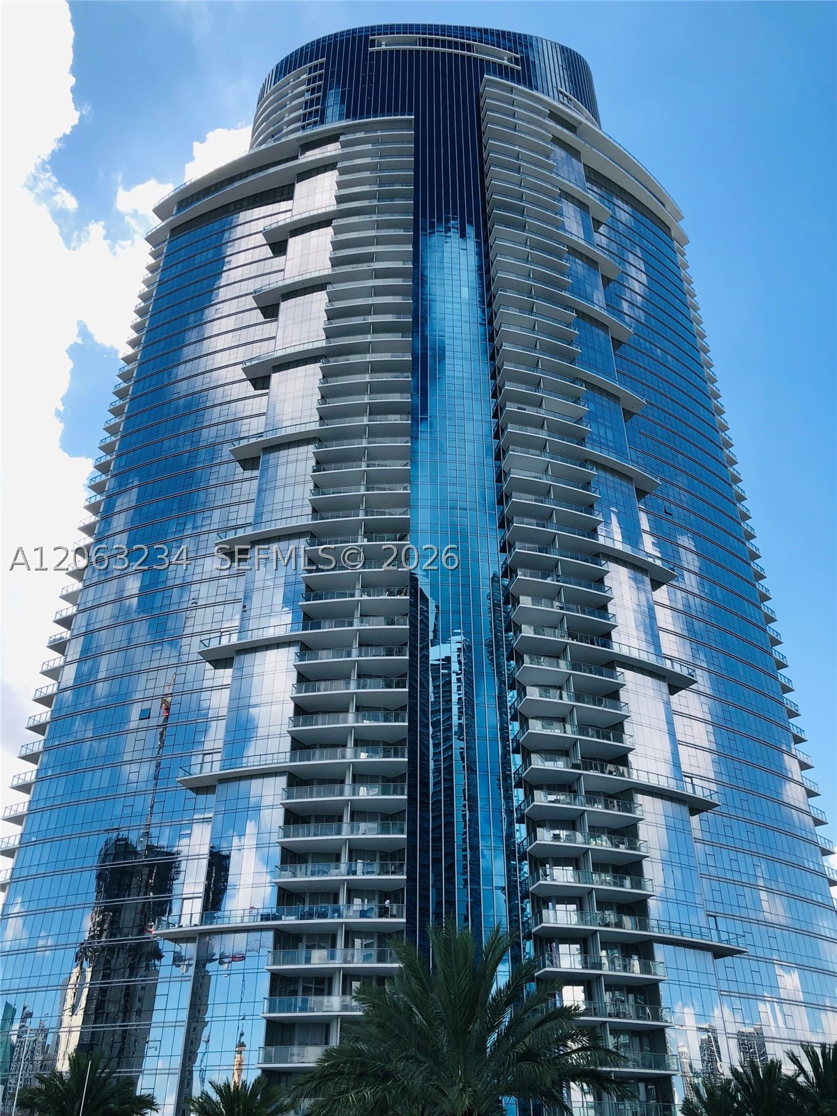 image Paramount Miami Worldcenter11