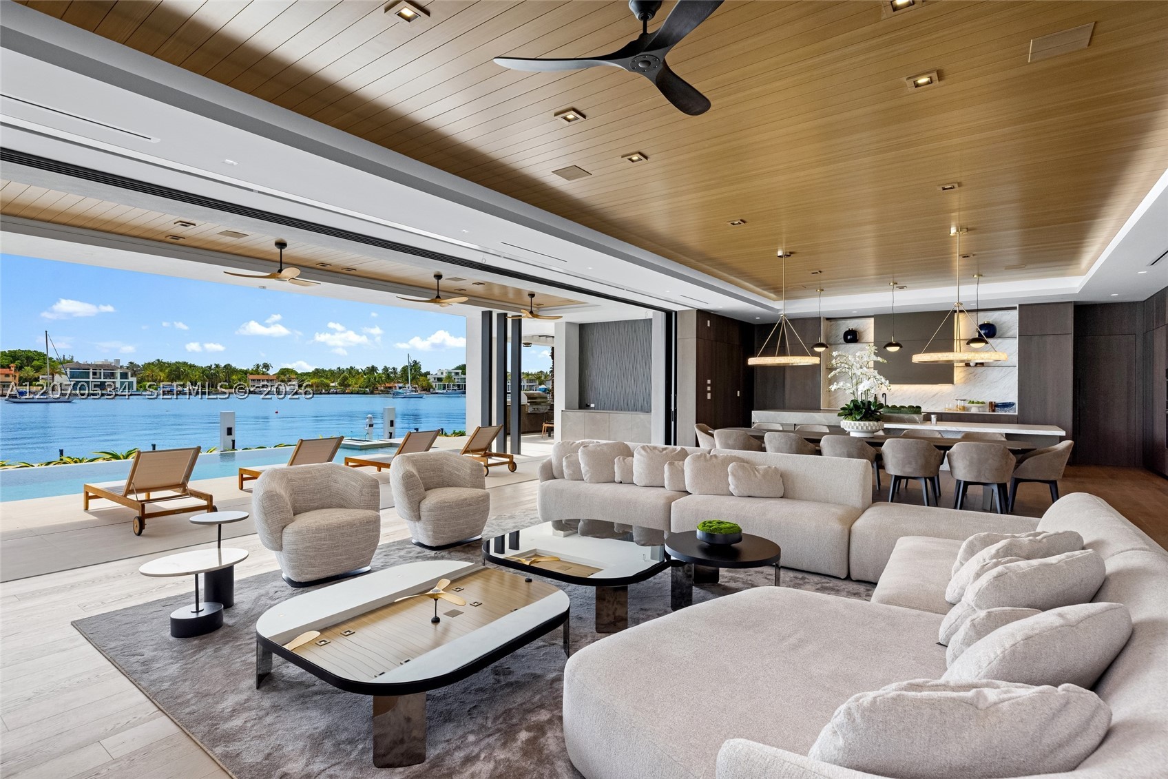 1400 W Lake Dr Fort Lauderdale, FL 33316