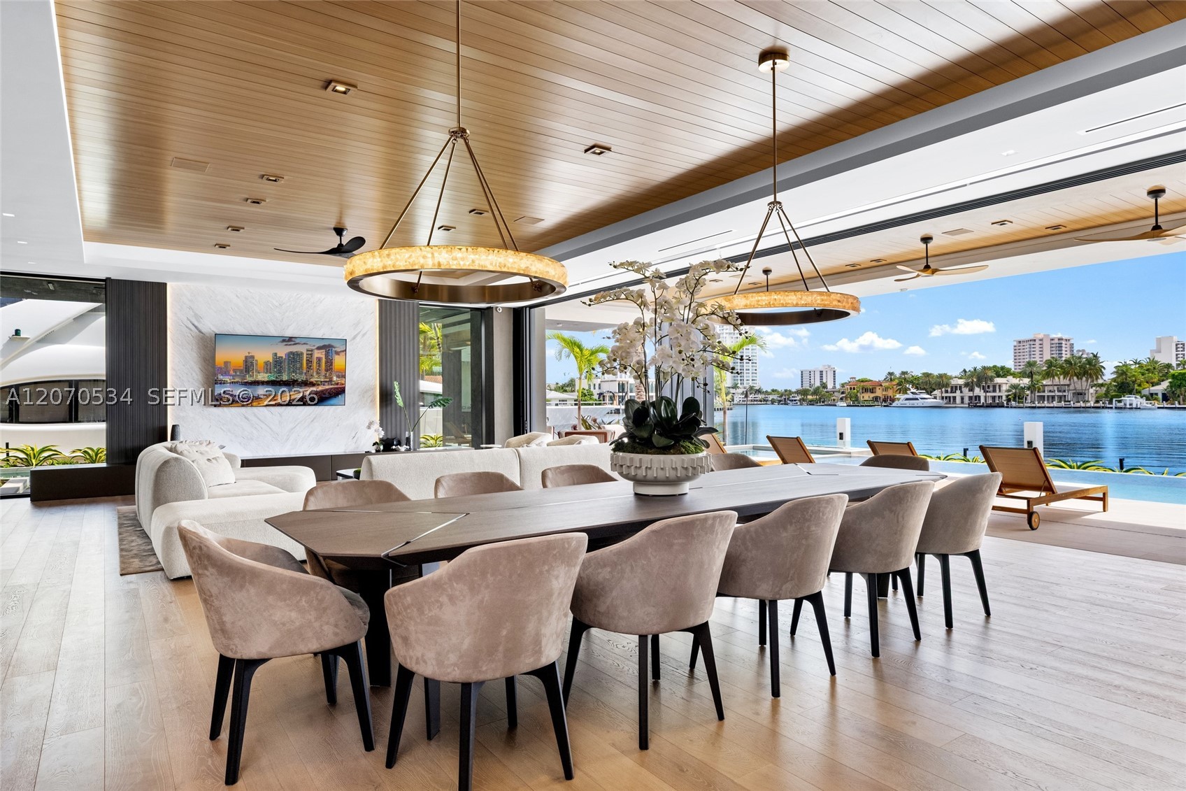 1400 W Lake Dr Fort Lauderdale, FL 33316