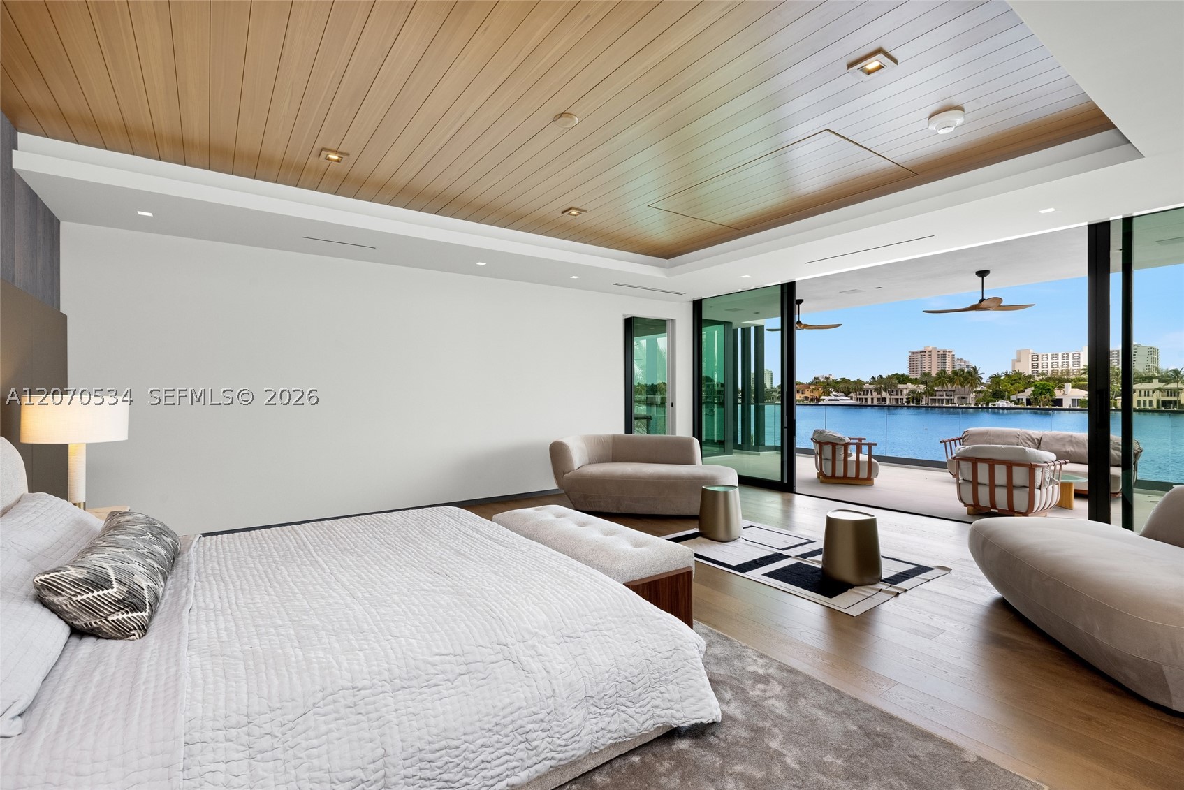 1400 W Lake Dr Fort Lauderdale, FL 33316