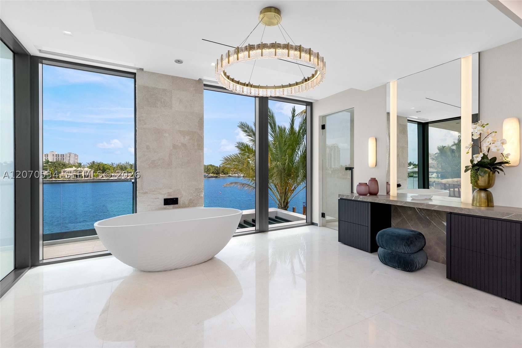 1400 W Lake Dr Fort Lauderdale, FL 33316