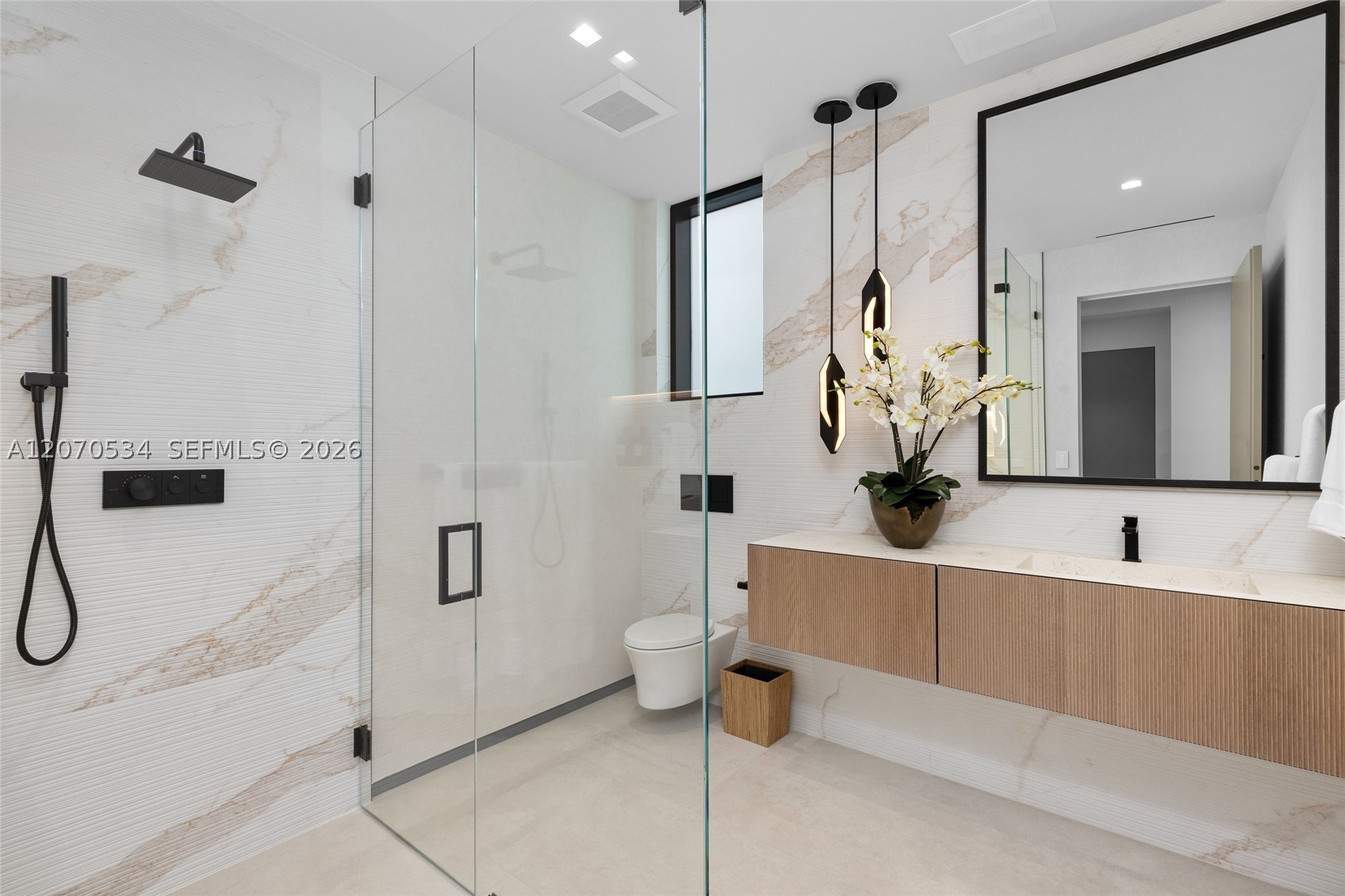 1400 W Lake Dr Fort Lauderdale, FL 33316