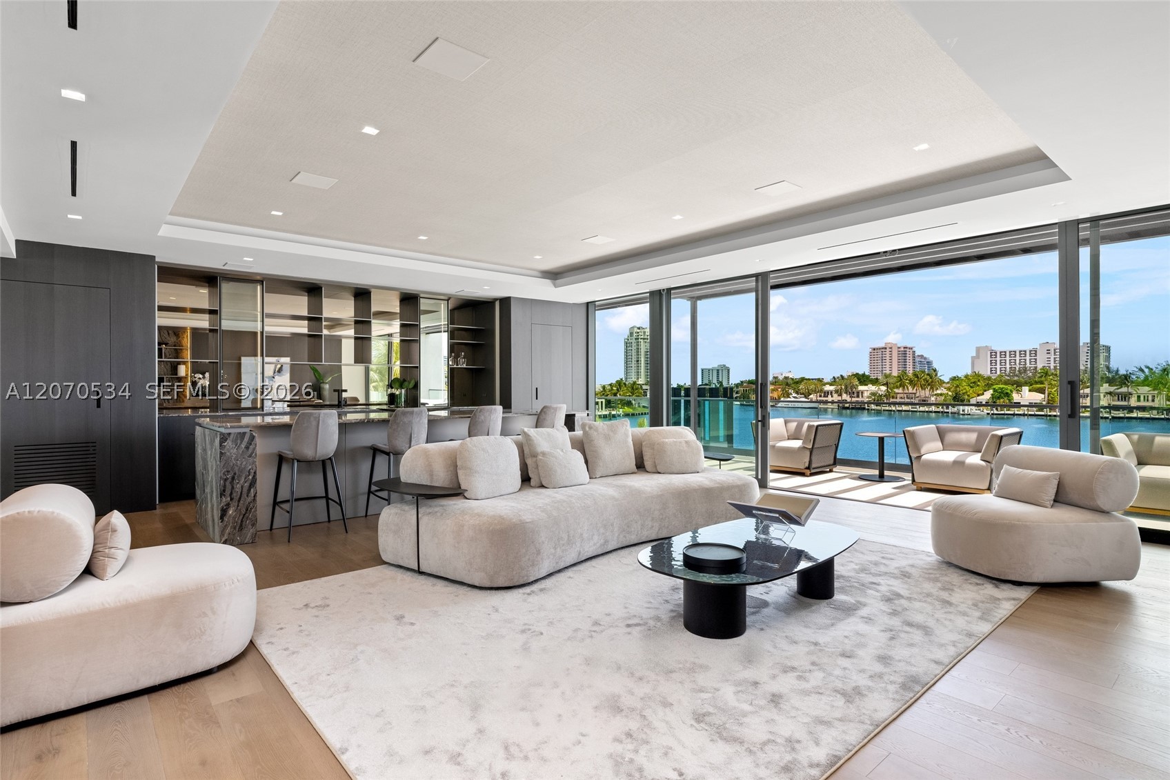 1400 W Lake Dr Fort Lauderdale, FL 33316