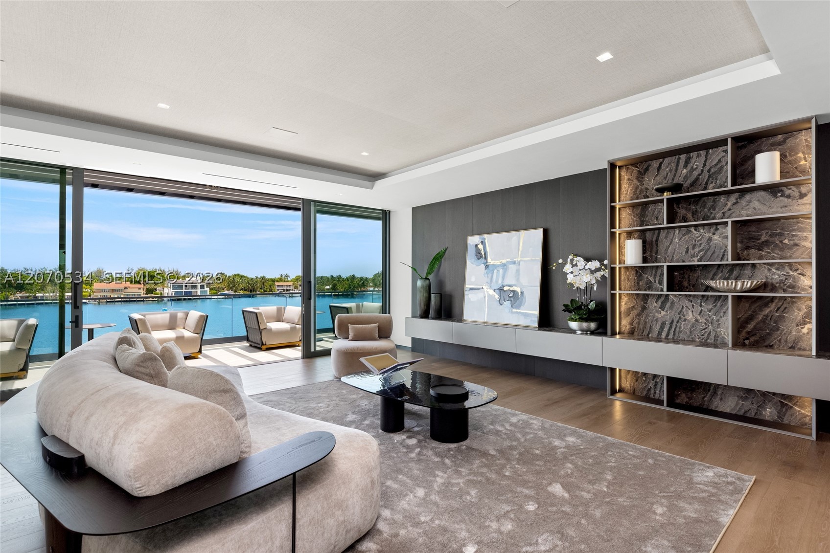 1400 W Lake Dr Fort Lauderdale, FL 33316