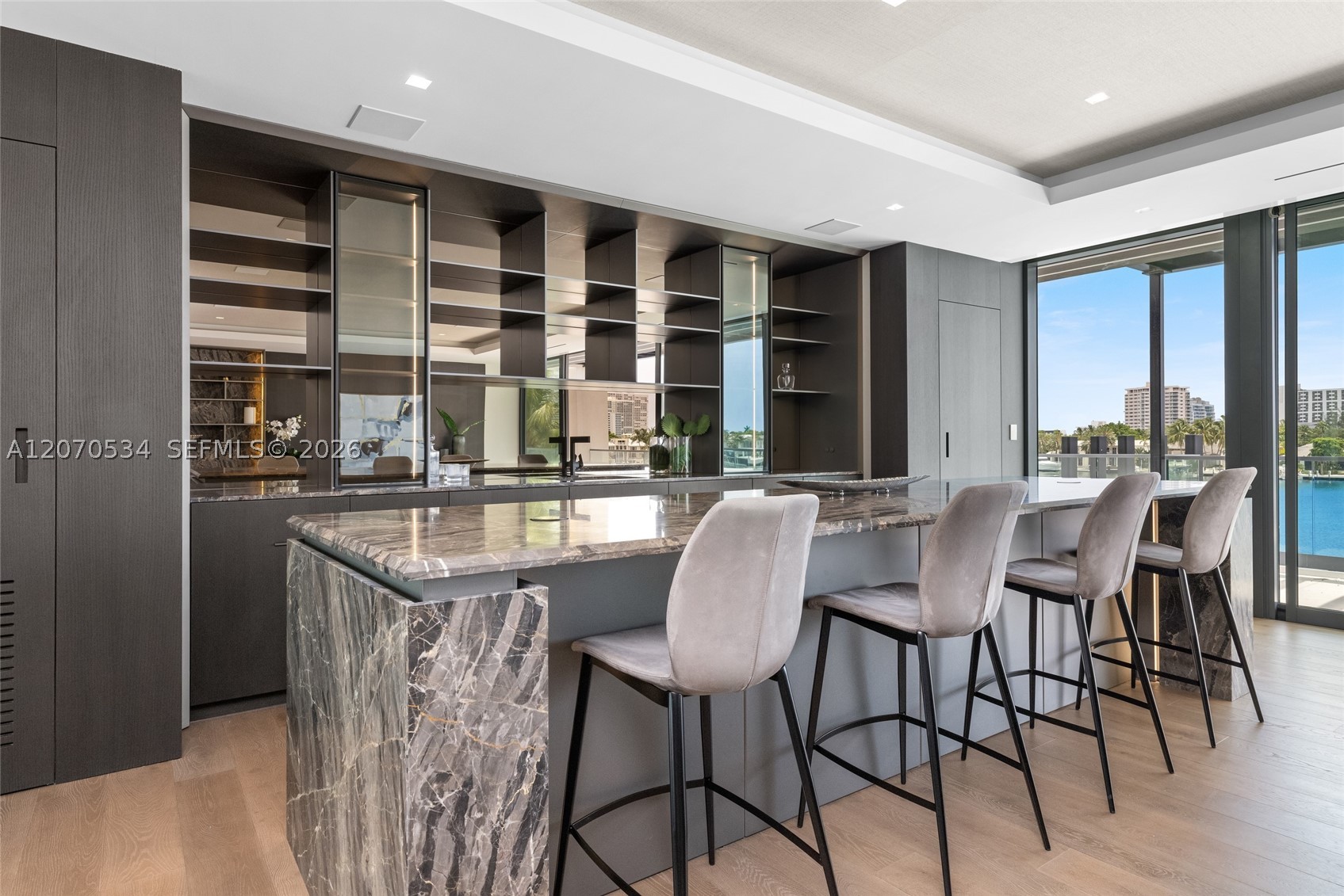 1400 W Lake Dr Fort Lauderdale, FL 33316