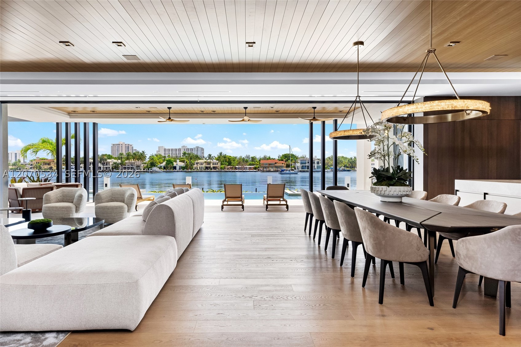 1400 W Lake Dr Fort Lauderdale, FL 33316