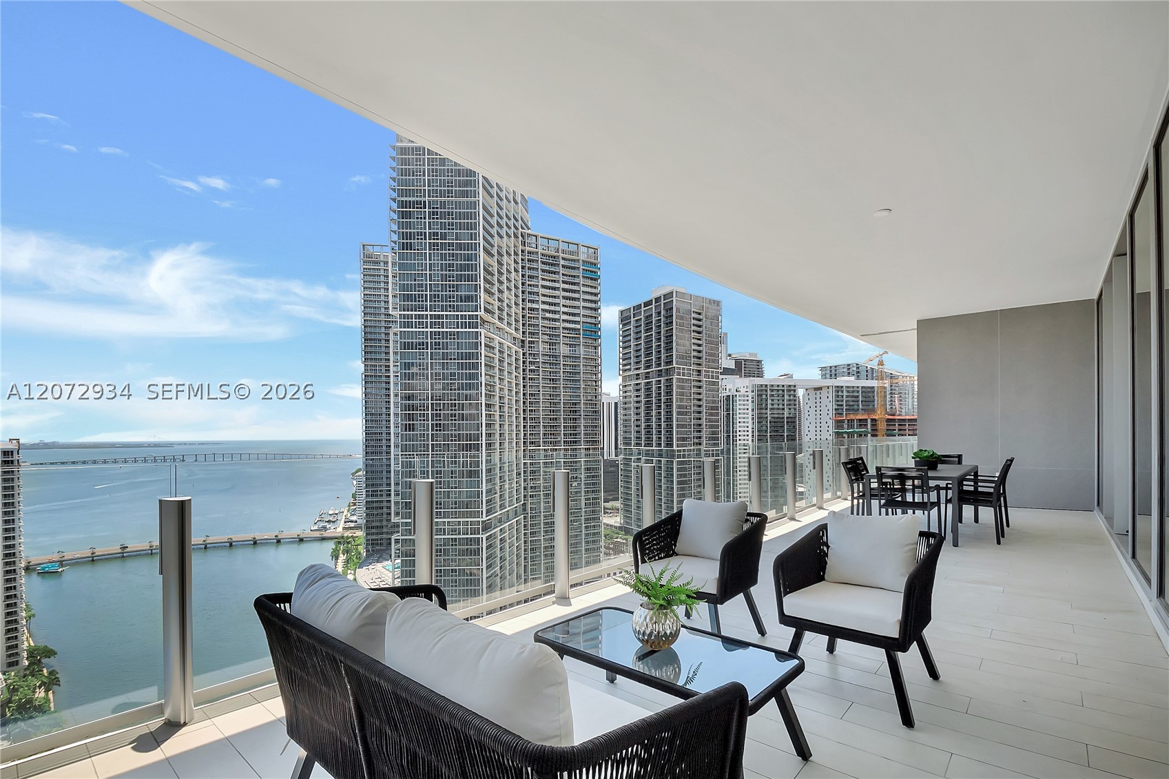 image Aston Martin Residences10