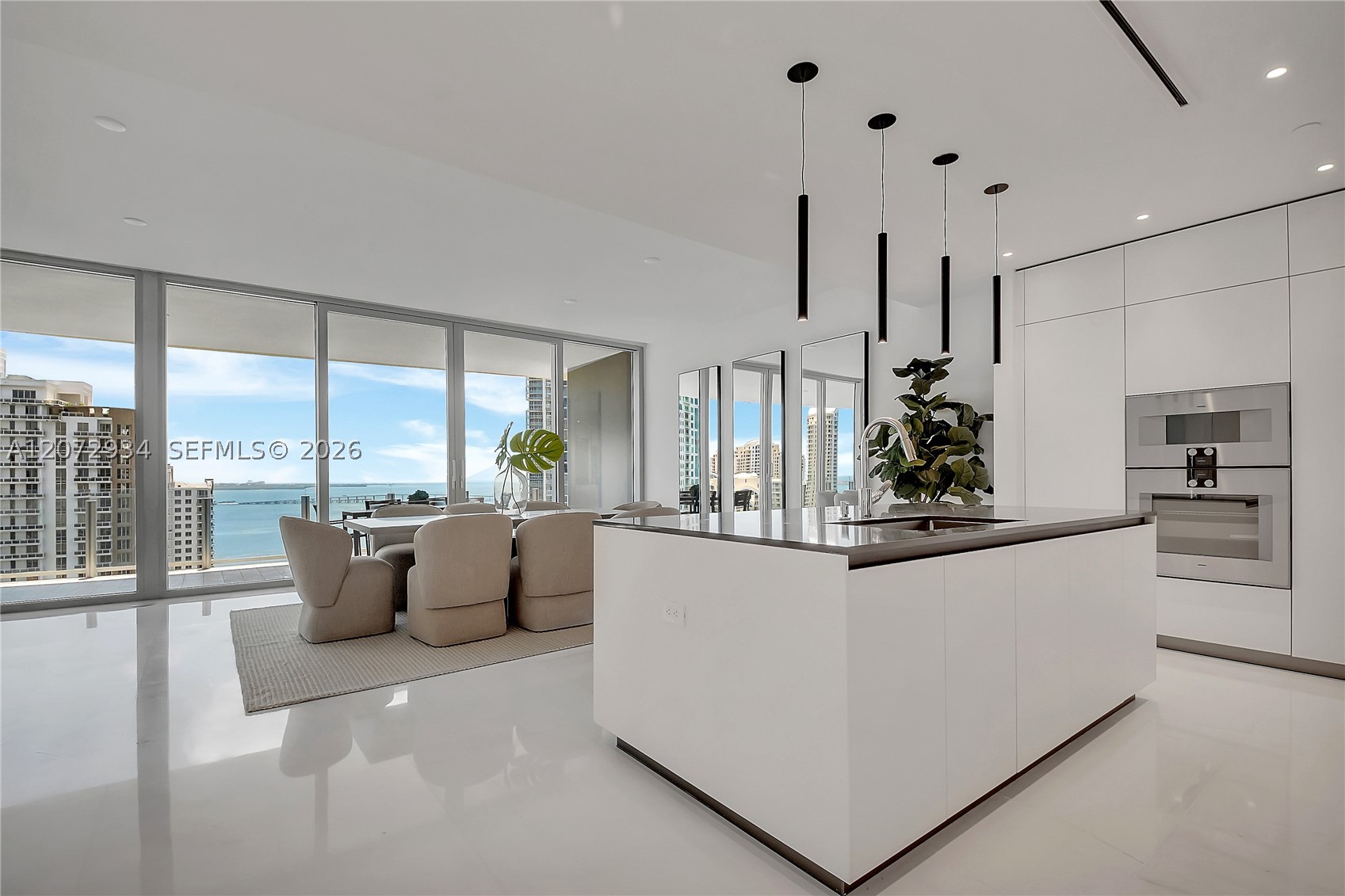 image Aston Martin Residences16