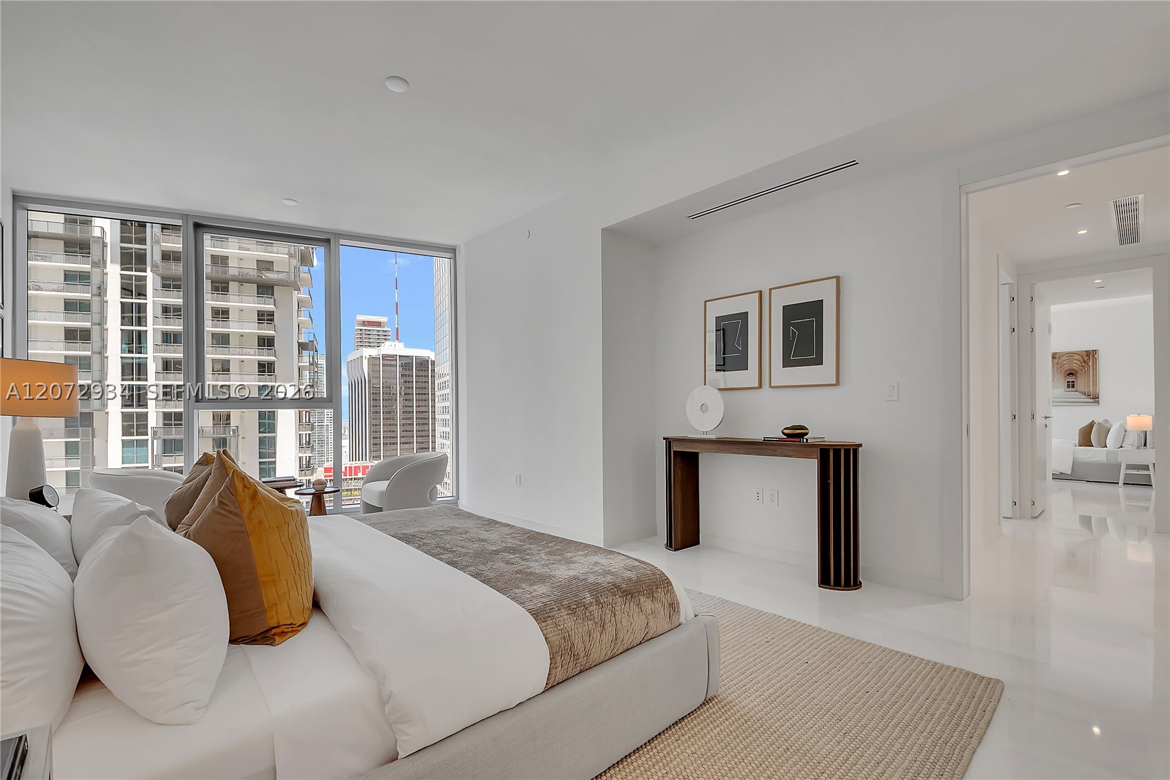 image Aston Martin Residences23