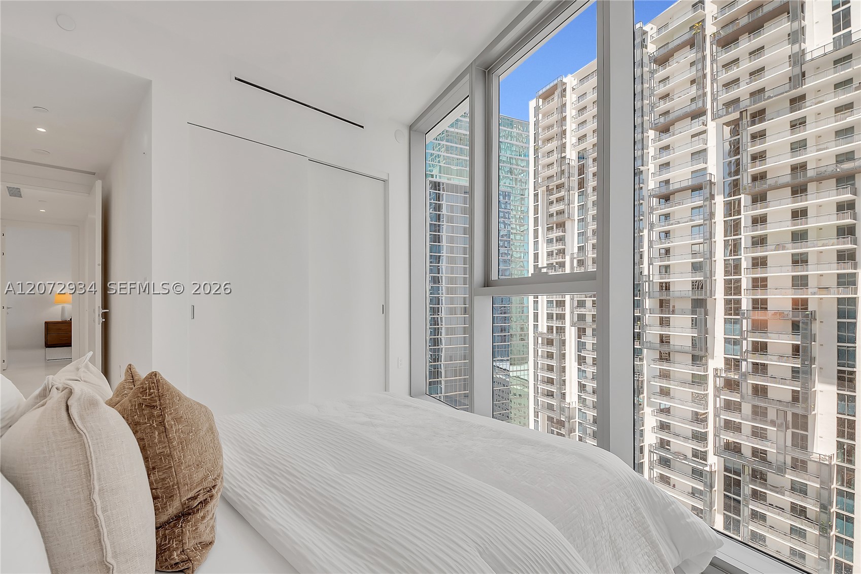 image Aston Martin Residences32
