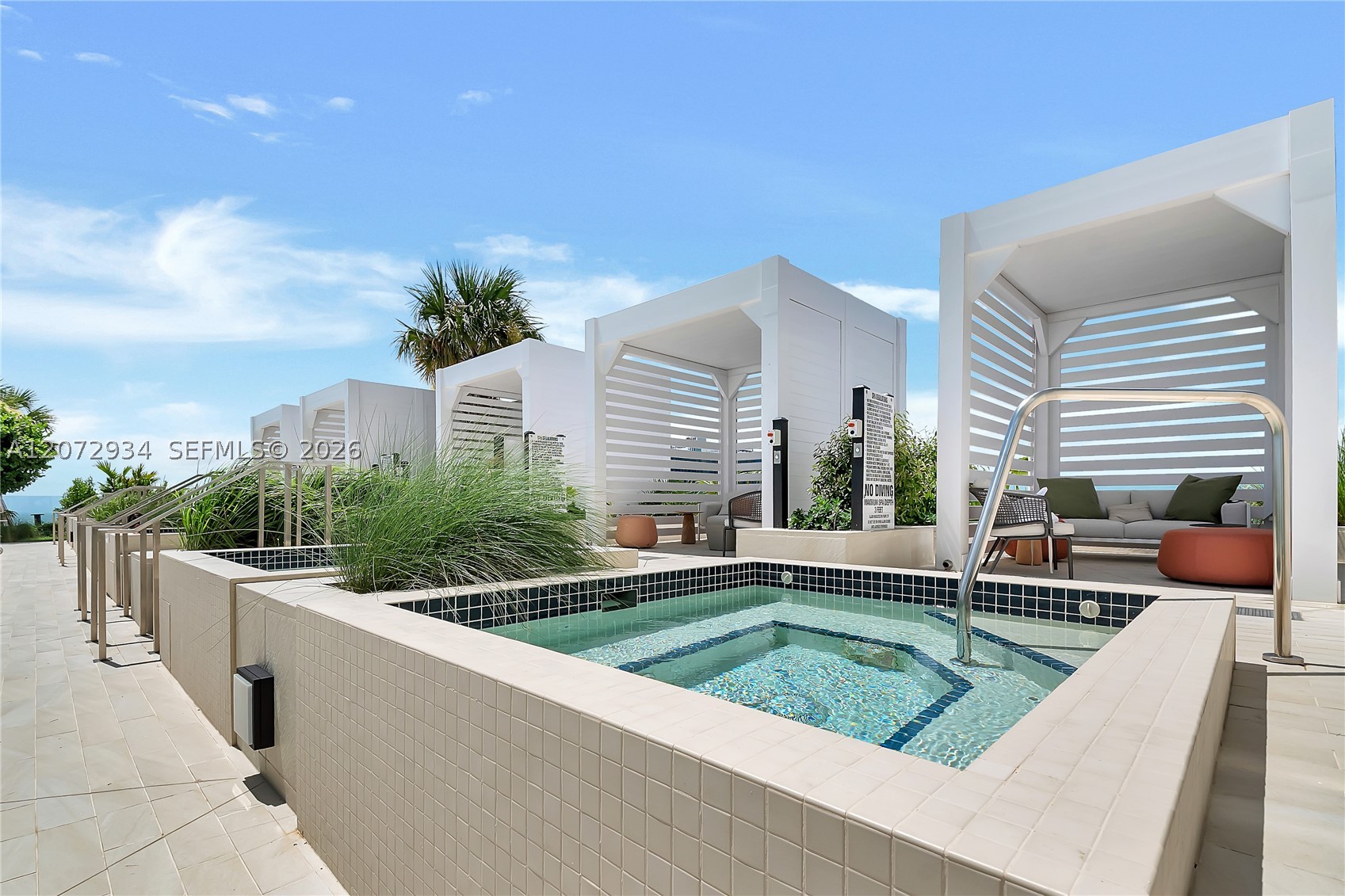 image Aston Martin Residences41