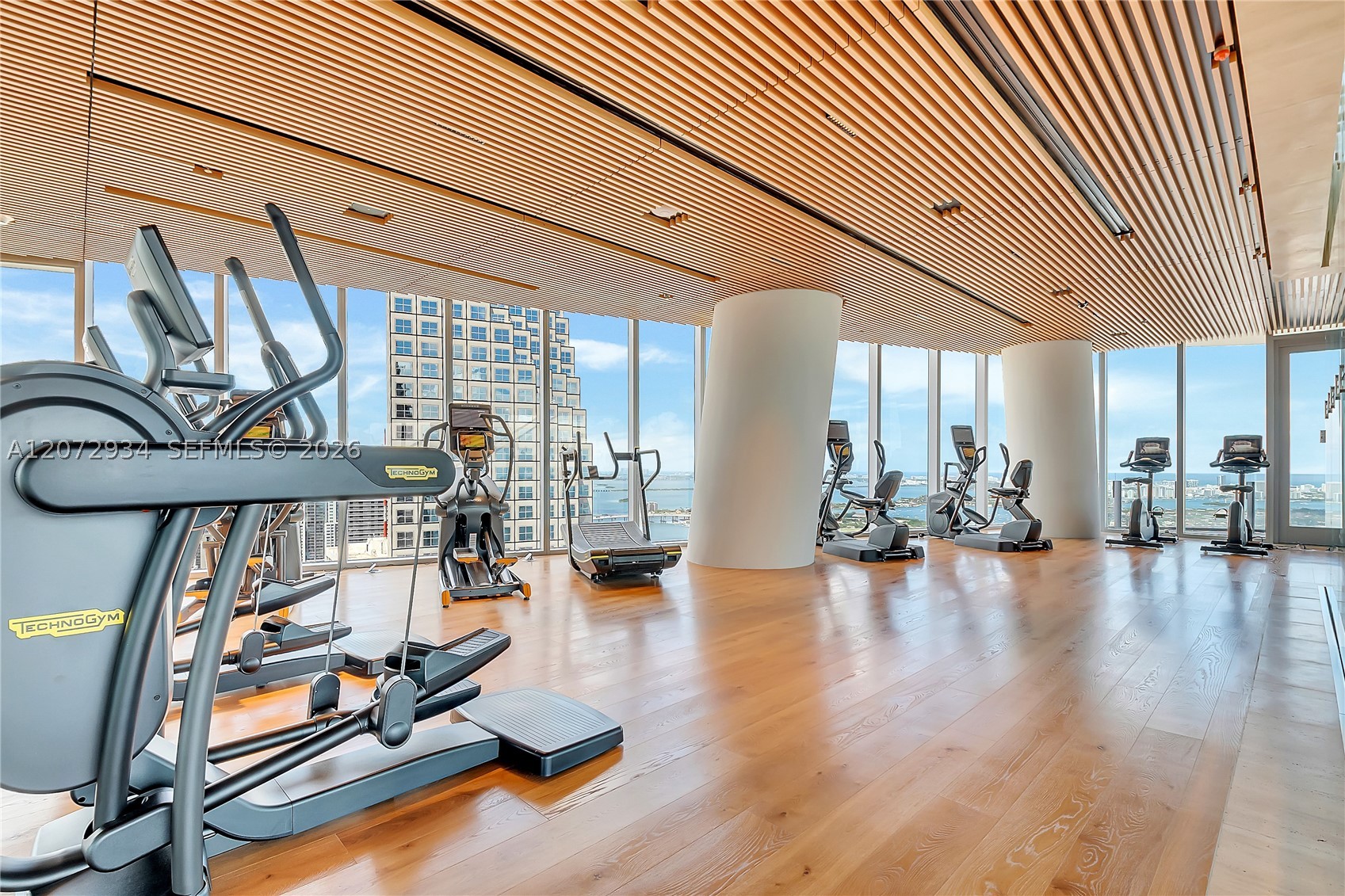 image Aston Martin Residences50