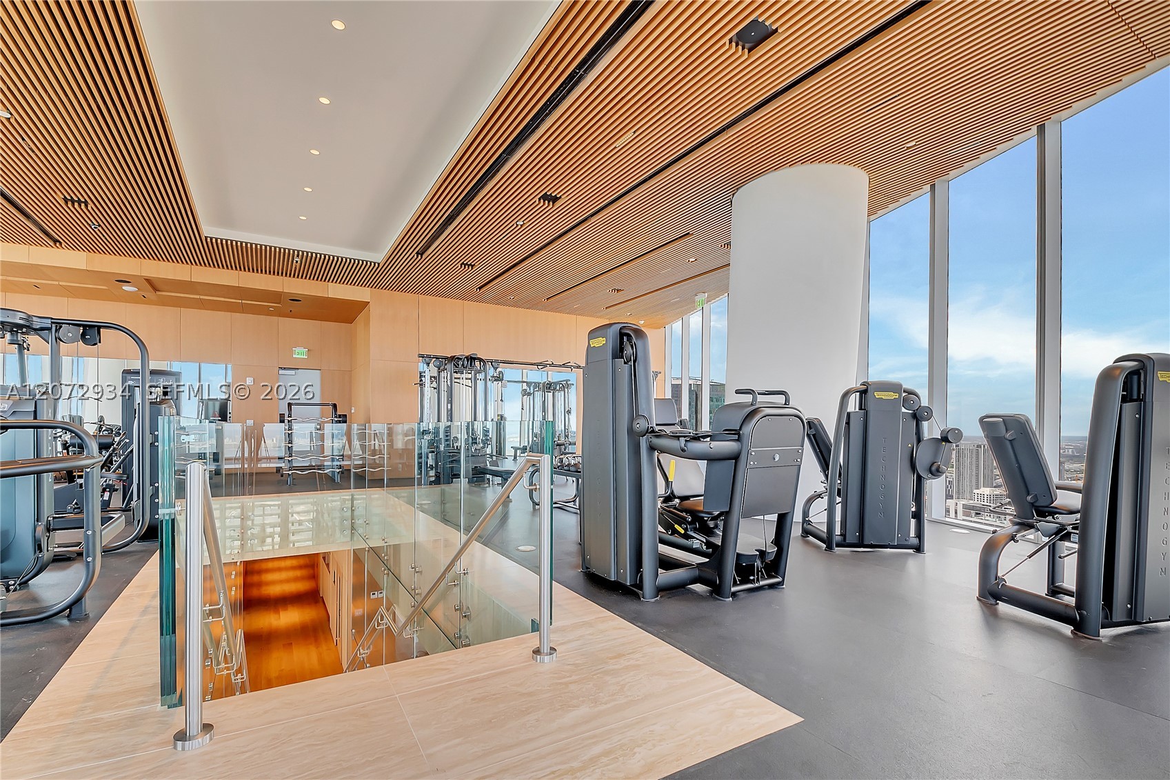 image Aston Martin Residences52