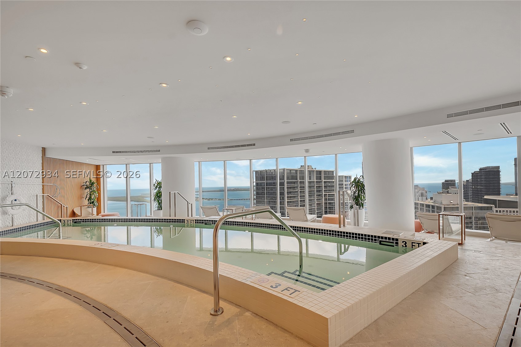 image Aston Martin Residences55