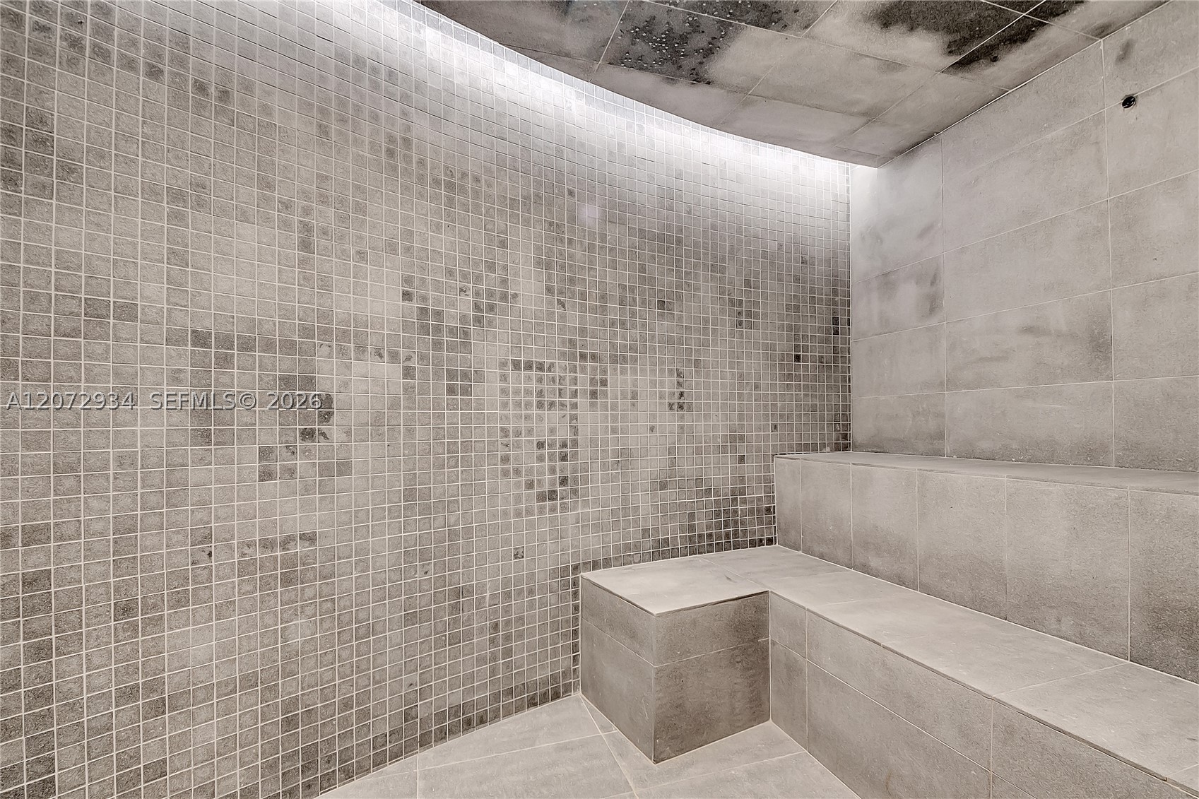 image Aston Martin Residences57