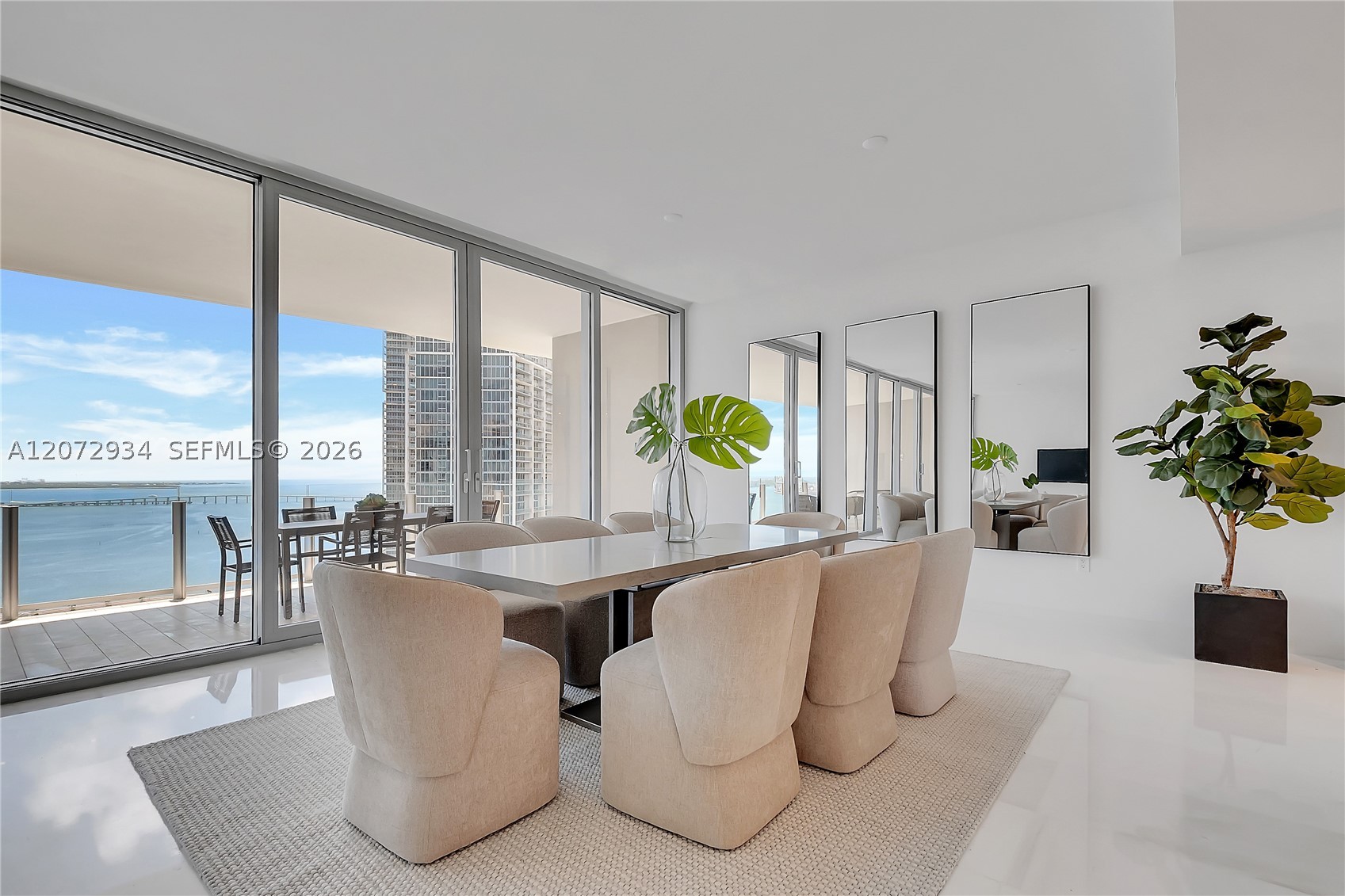 image Aston Martin Residences8