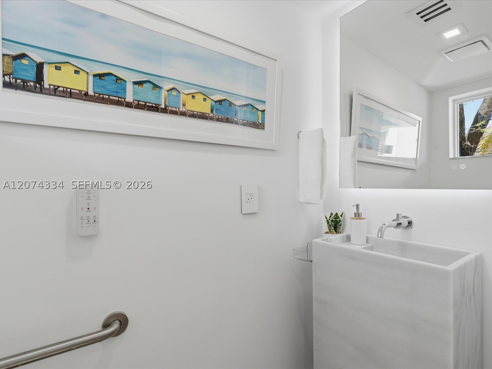 2945 Bridgeport Ave #E Coconut Grove, FL 33133