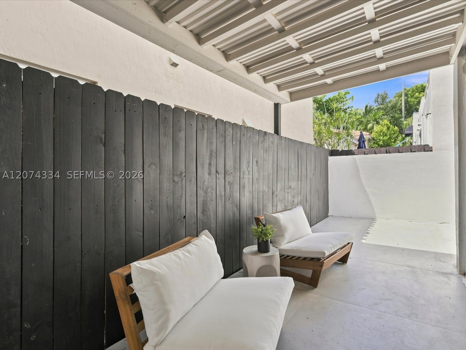 2945 Bridgeport Ave #E Coconut Grove, FL 33133