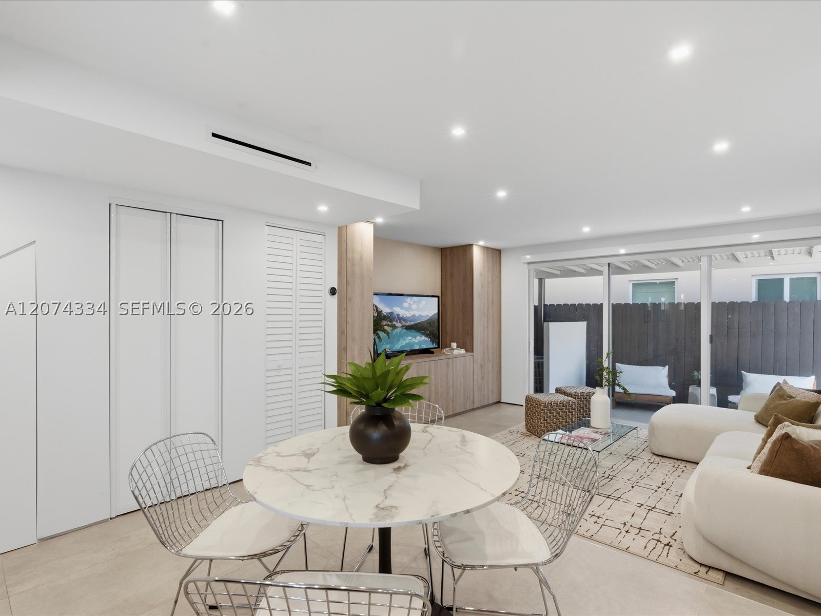 2945 Bridgeport Ave #E Coconut Grove, FL 33133