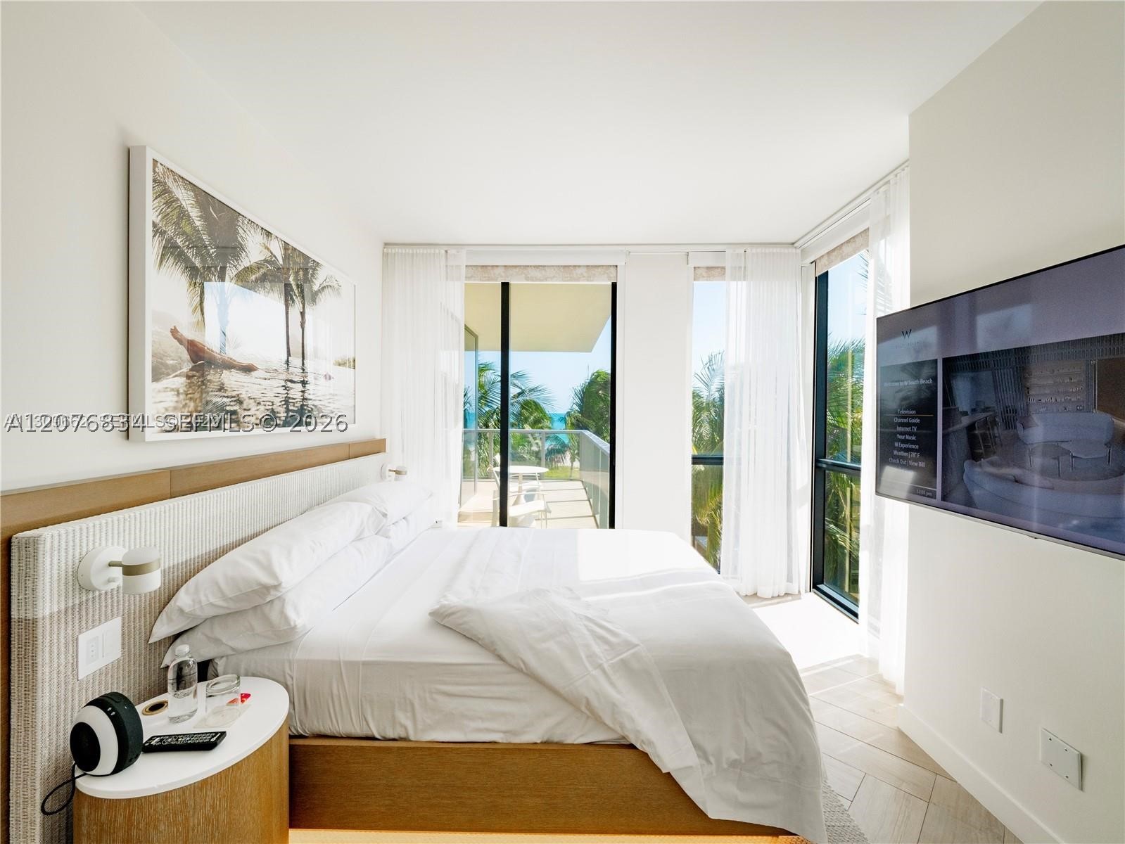 2201 Collins Ave #428 Miami Beach, FL 33139