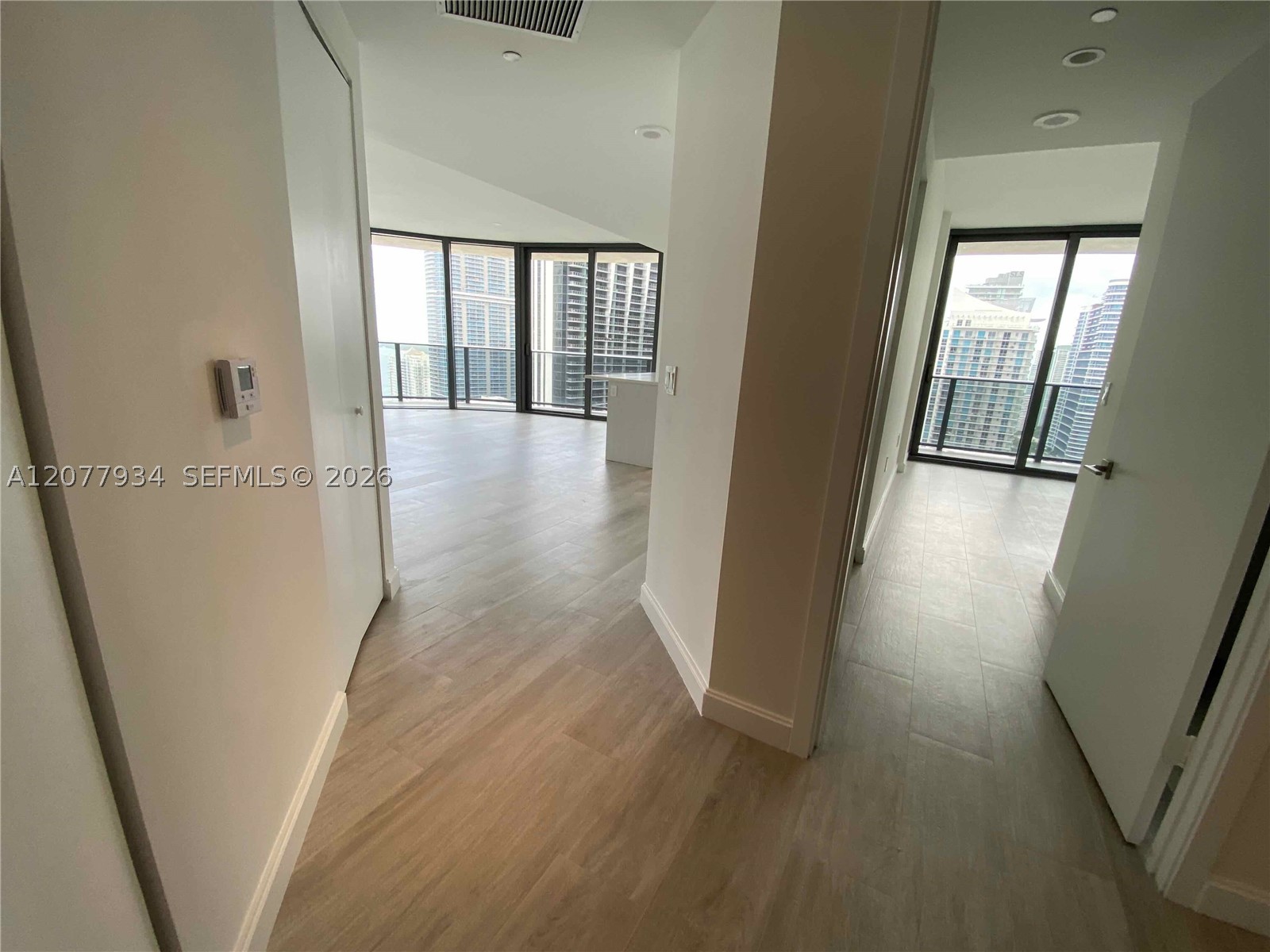 image Brickell Heights East18