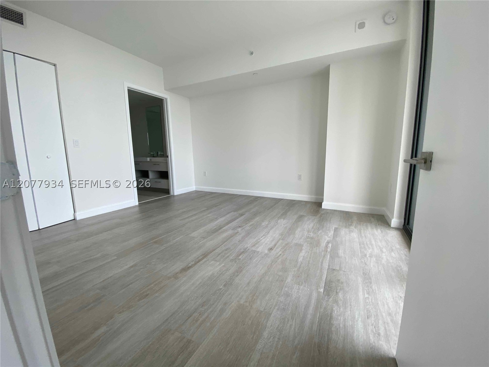 image Brickell Heights East22