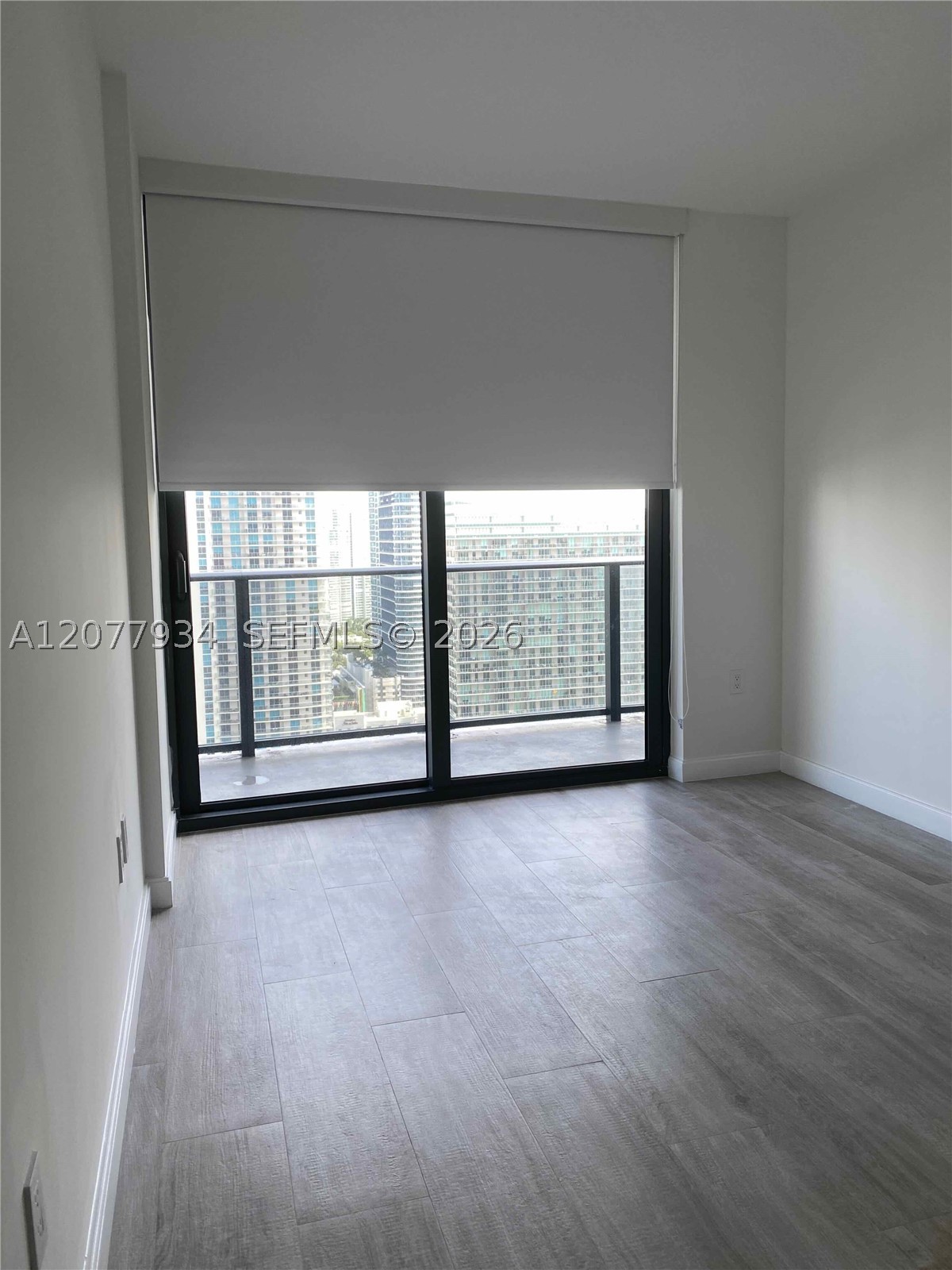 image Brickell Heights East23