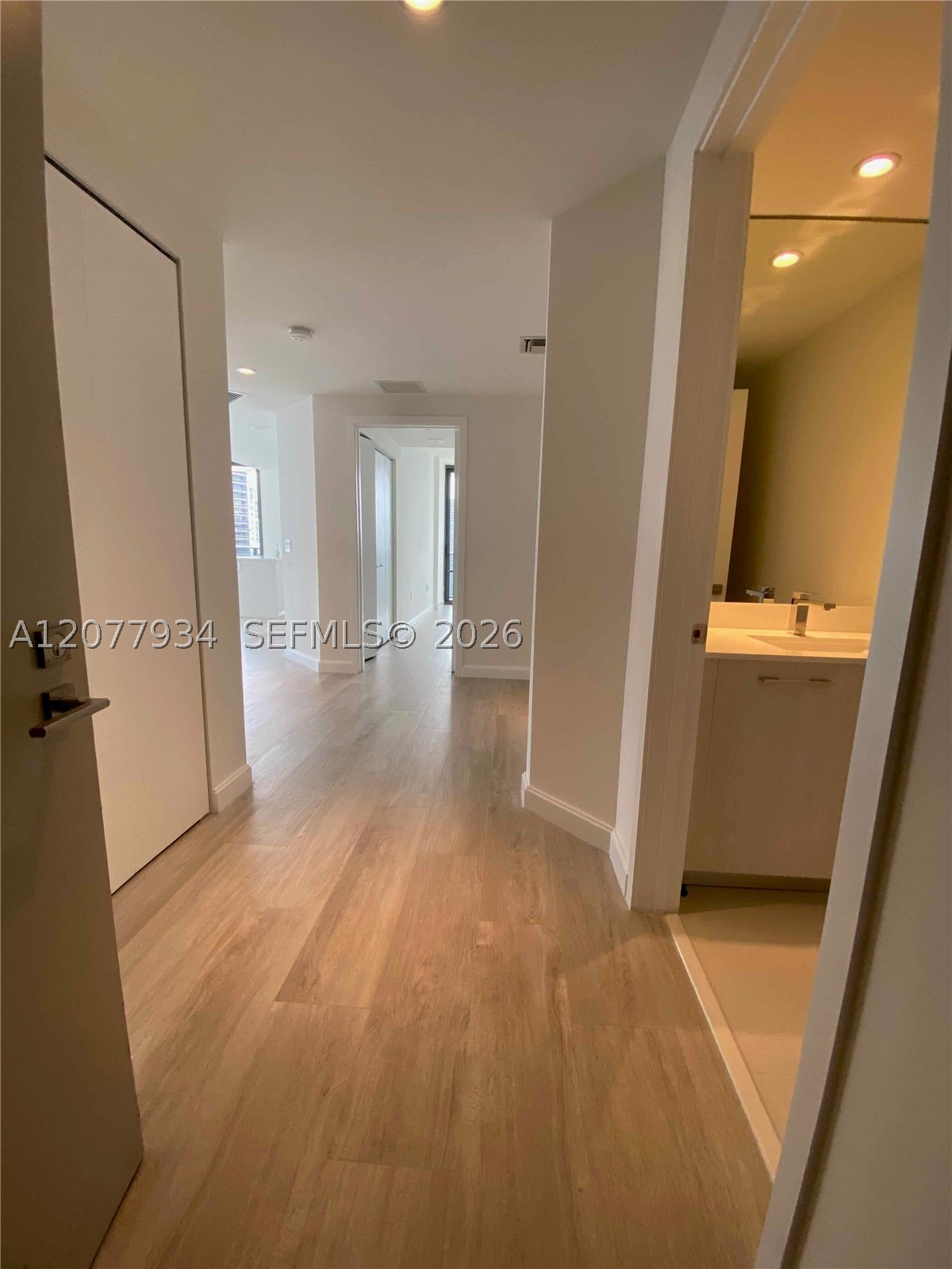 image Brickell Heights East38