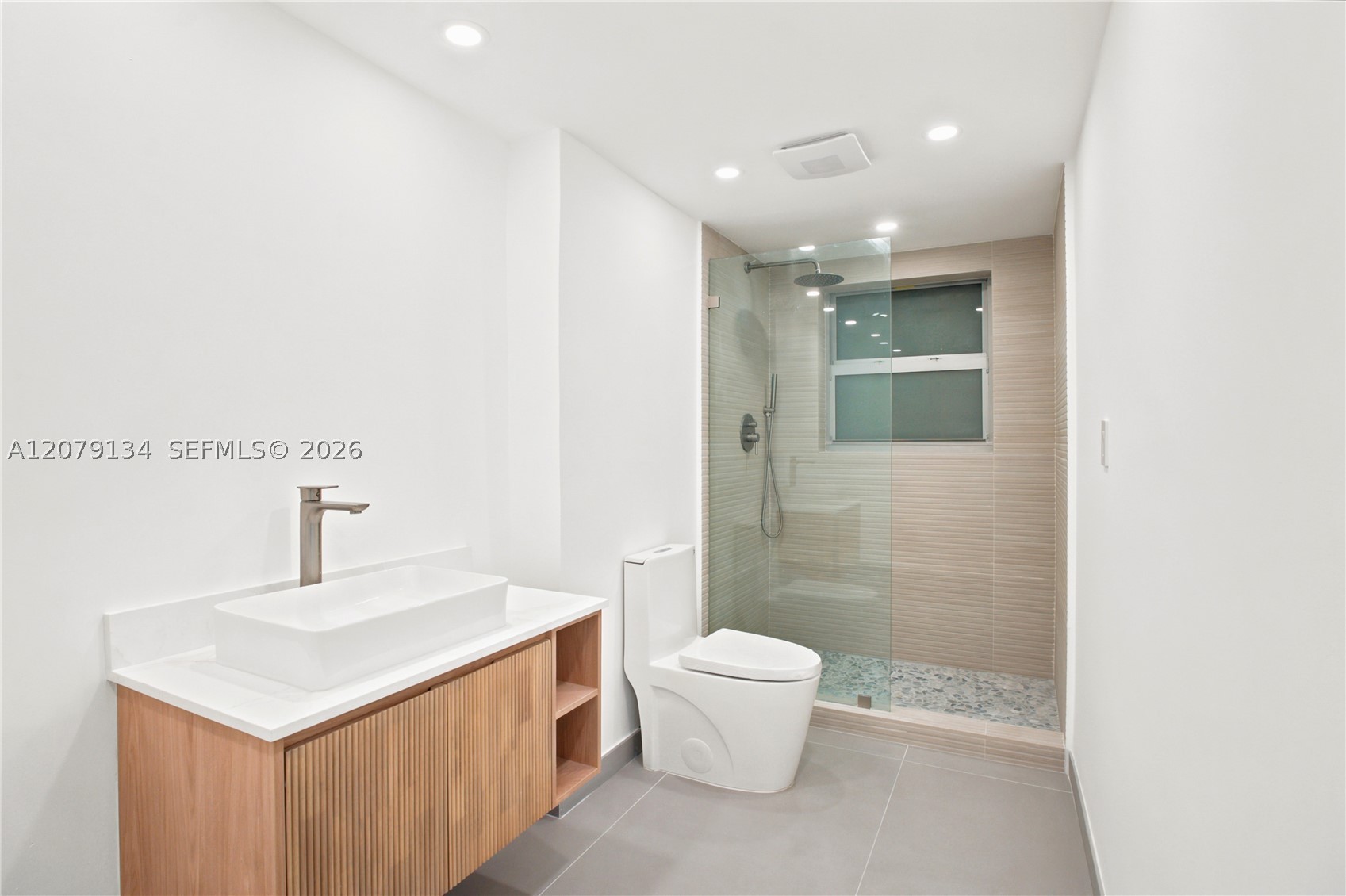 10180 W Bay Hbr Dr #3A Bay Harbor Islands, FL 33154