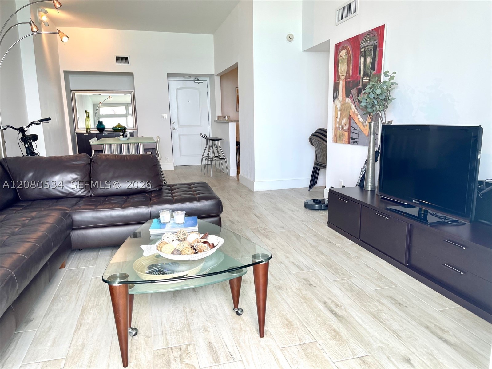 image Arlen House East16