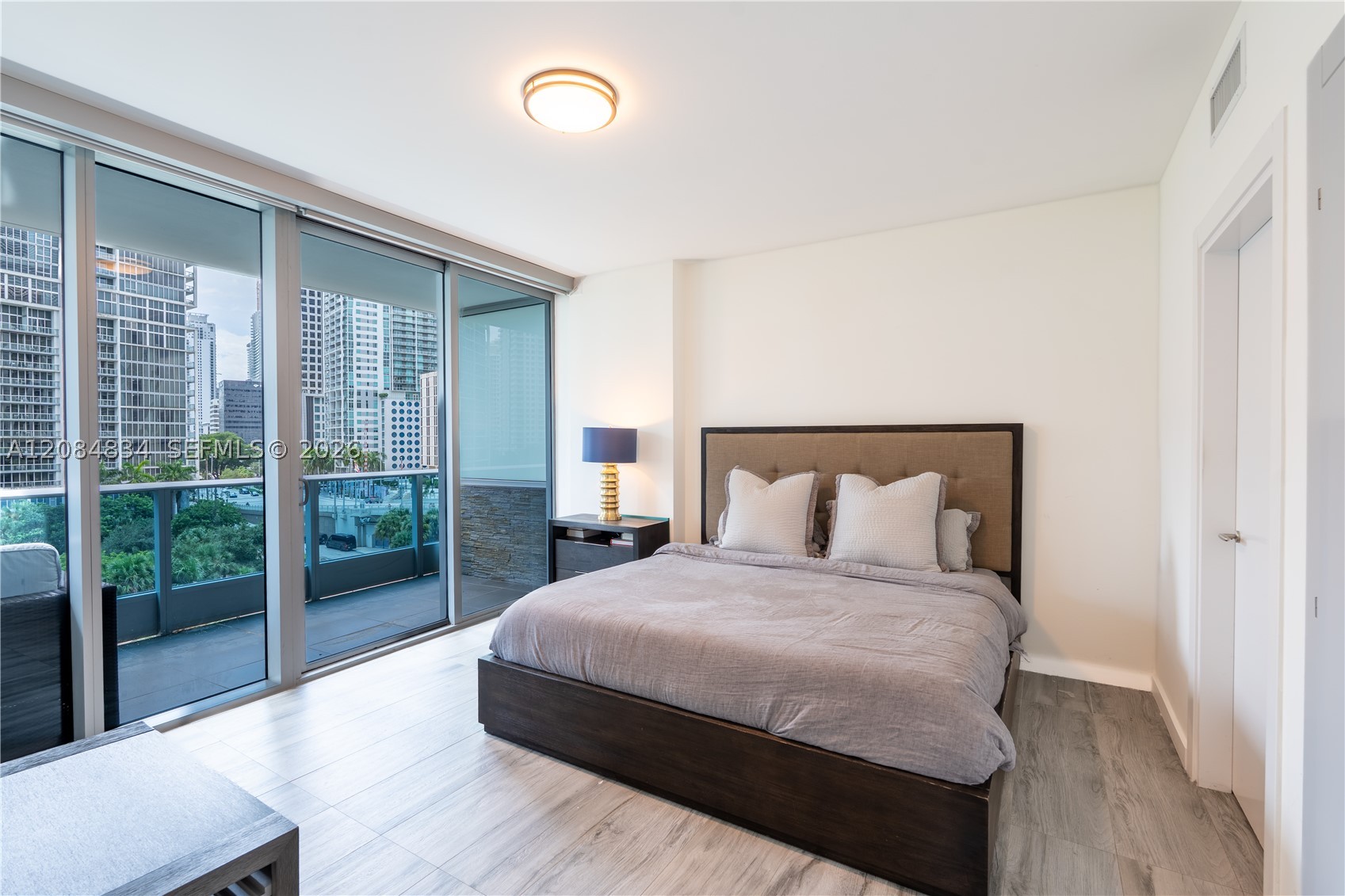 image Epic Residences14