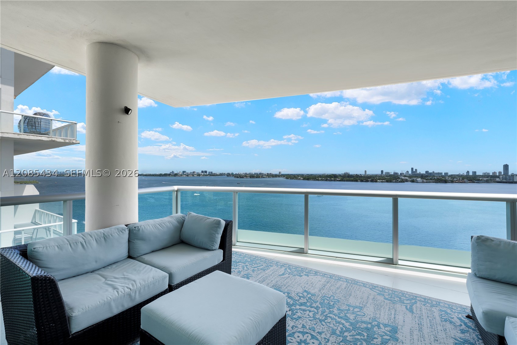 image Cielo on the Bay0