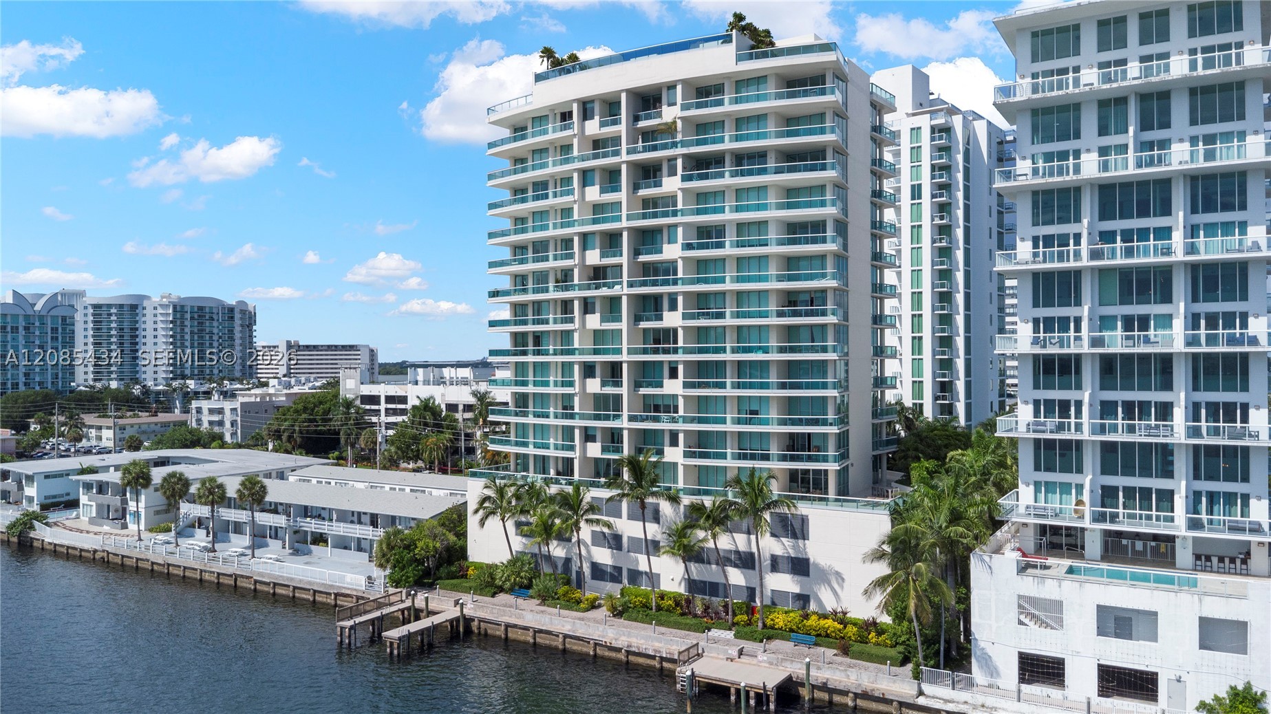 image Cielo on the Bay33