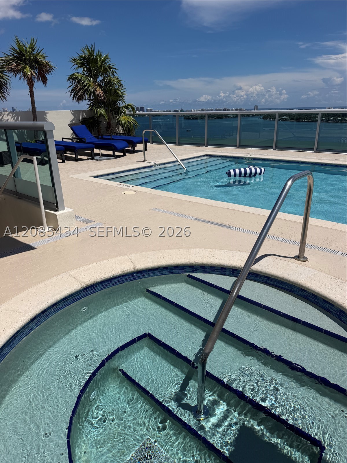 image Cielo on the Bay37