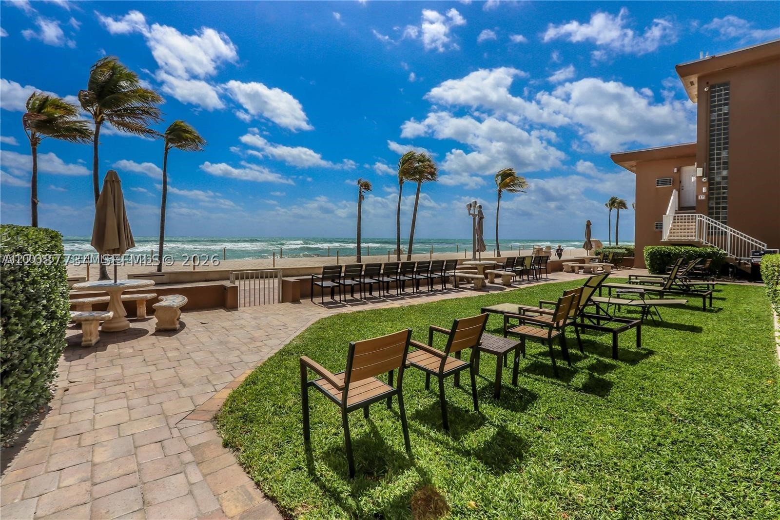3300 N Surf Rd #1A