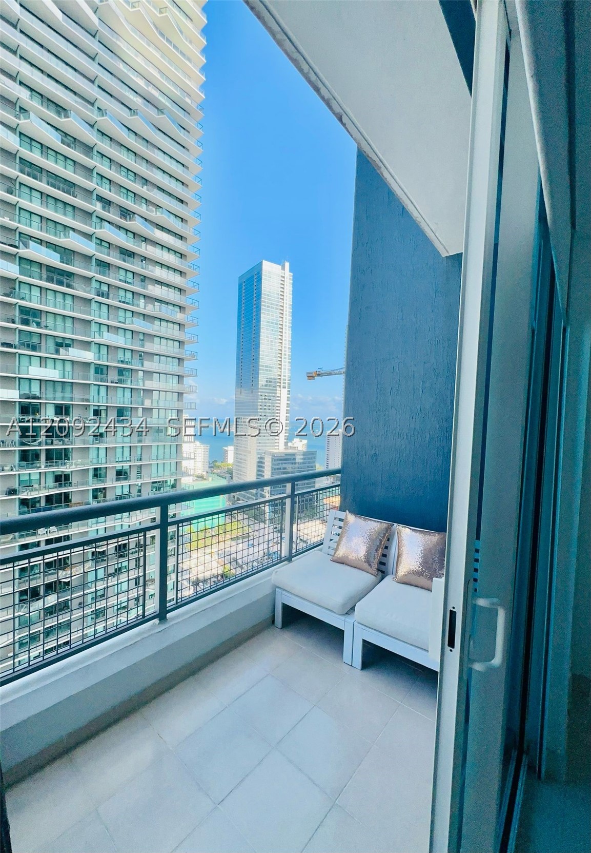 image Infinity at Brickell10