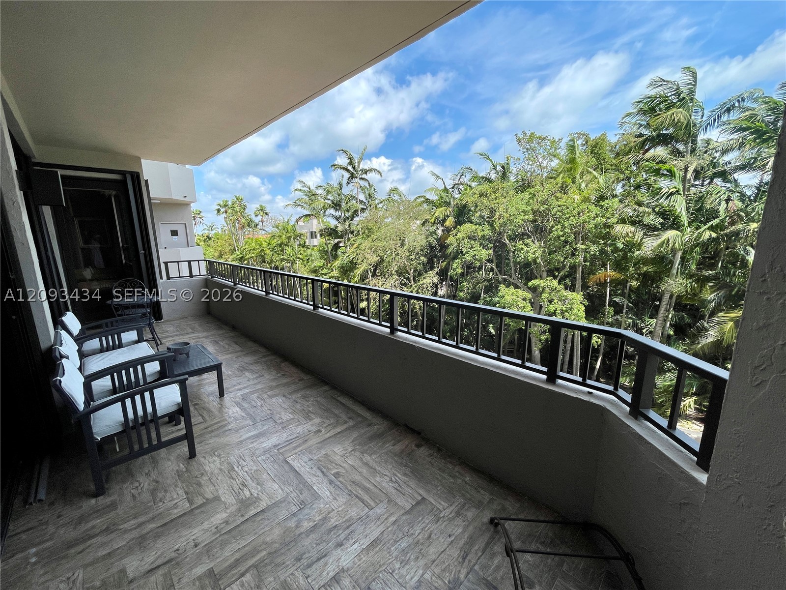 image Emerald Bay at Key Colony2