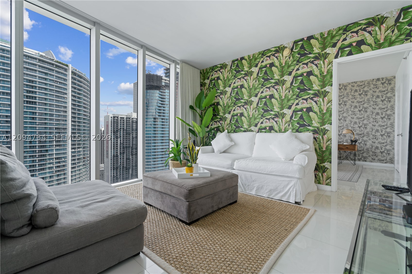 485 Brickell Ave #3904
