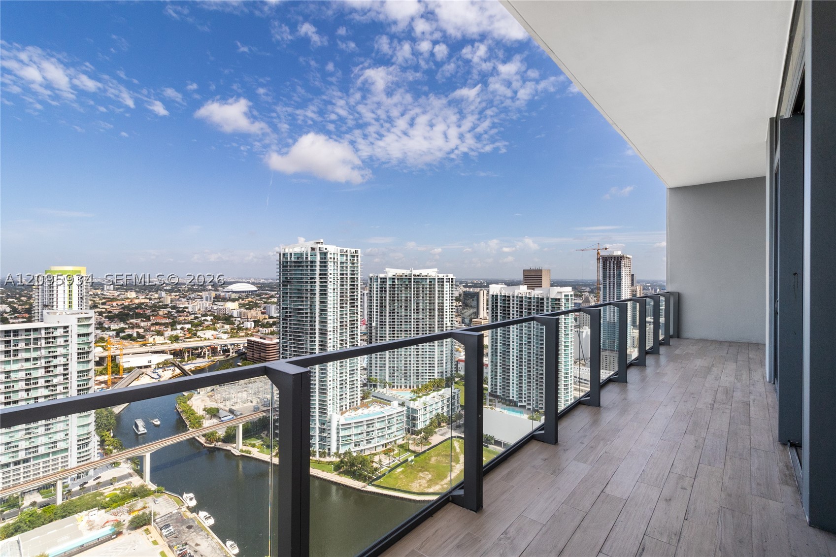 image Reach Brickell City Centre1