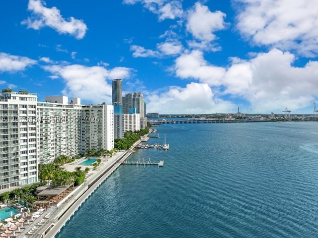 1000 West Ave #1121 Miami Beach, FL 33139